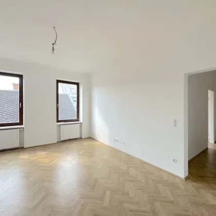 #SQ - ELEGANTES ALTBAUBÜRO IM ERSTBEZUG – TOP SANIERT MIT 3 RÄUMEN UND ...