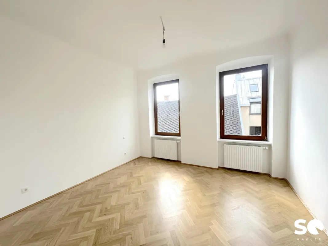 #SQ - ELEGANTES ALTBAUBÜRO IM ERSTBEZUG – TOP SANIERT MIT 3 RÄUMEN UND ...