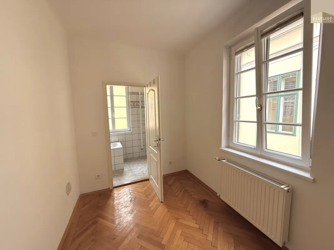 Attraktives Zinshaus mit Gewerbefläche und Wohnmöglichkeit in bester Lage!