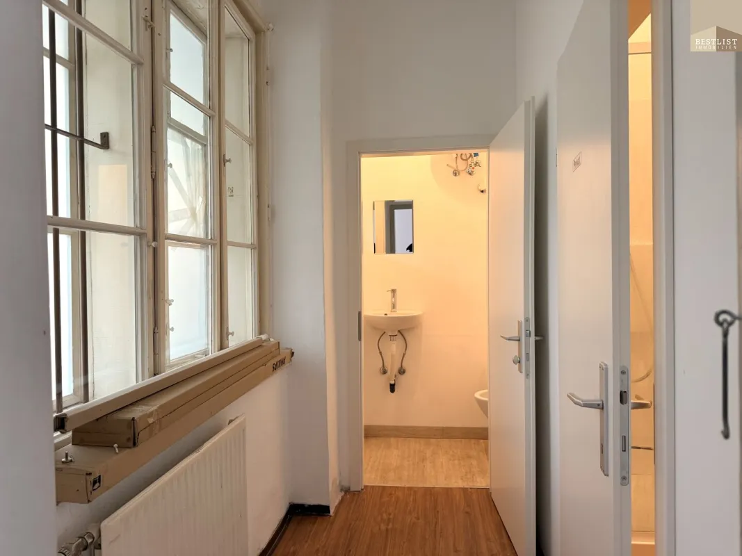 Attraktives Zinshaus mit Gewerbefläche und Wohnmöglichkeit in bester Lage!