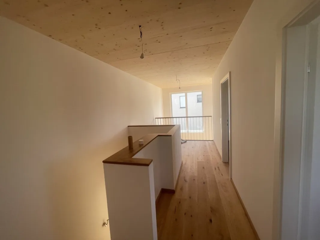 Top 1 und Top 3 – Hochwertige Neubau-Reihenhäuser mit Garten und Terrasse zur Miete