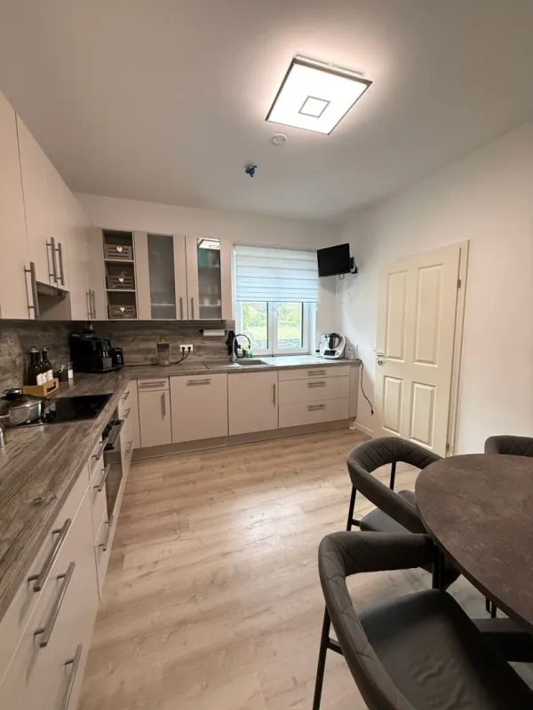 Neuwertiges Einfamilienhaus in St. Pölten mit Garten, Terrasse & 2 Stellplätzen!