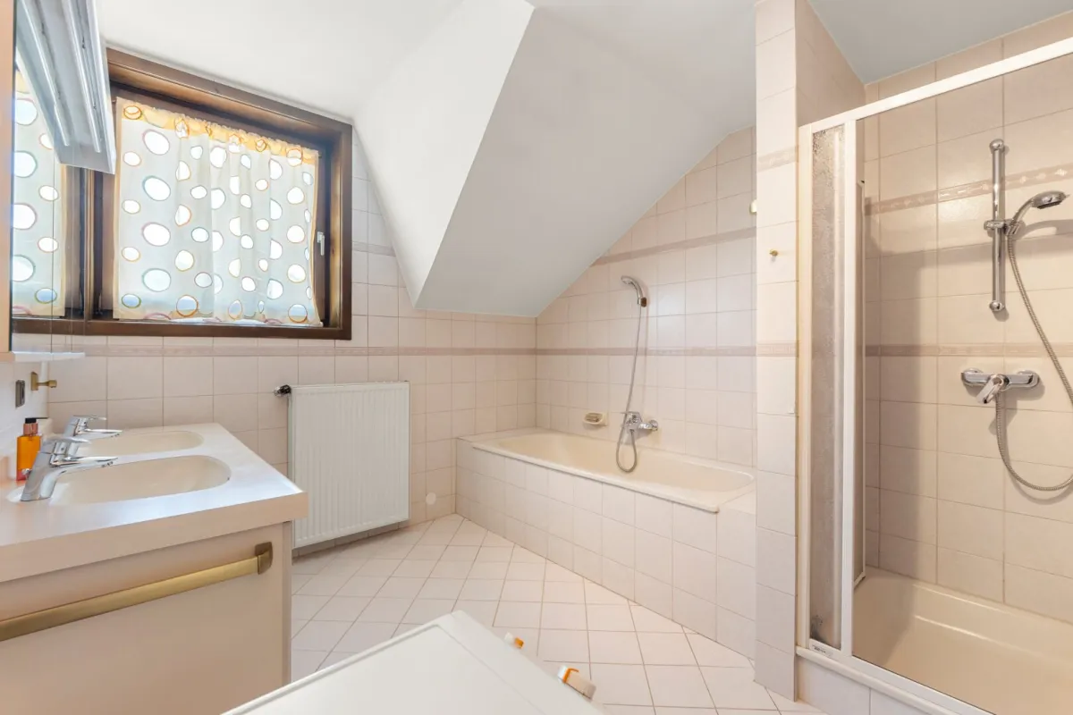 Exklusive Villa in Bestlage Villach-Vassach mit parkähnlichem Traumgrundstück